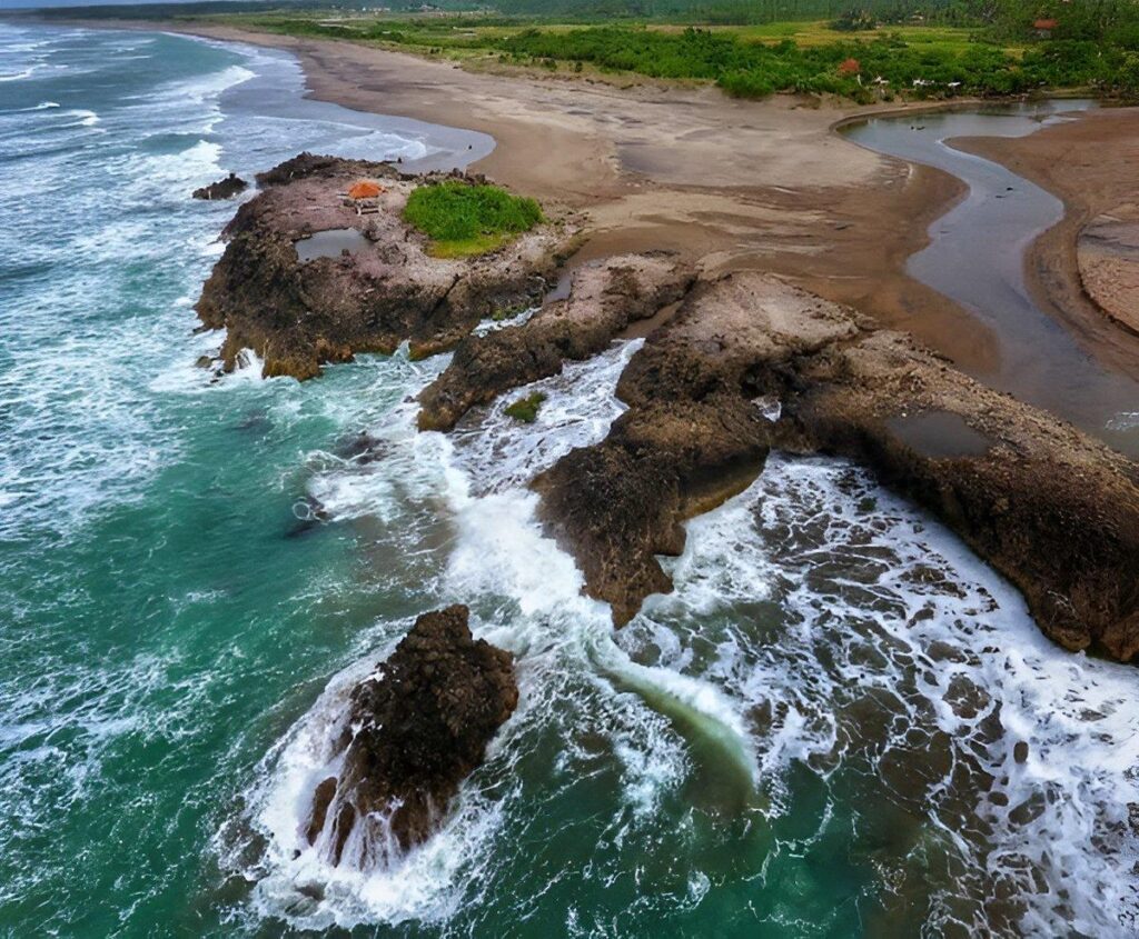 Pantai Karang Paranje